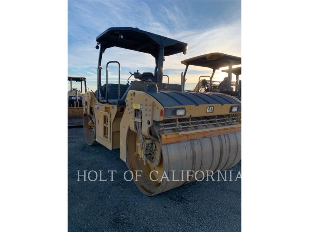 CAT CB13 Tandemové valce