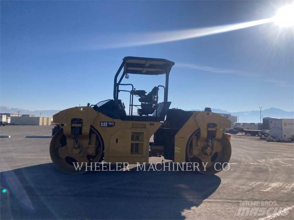CAT CB13 Tandemové valce