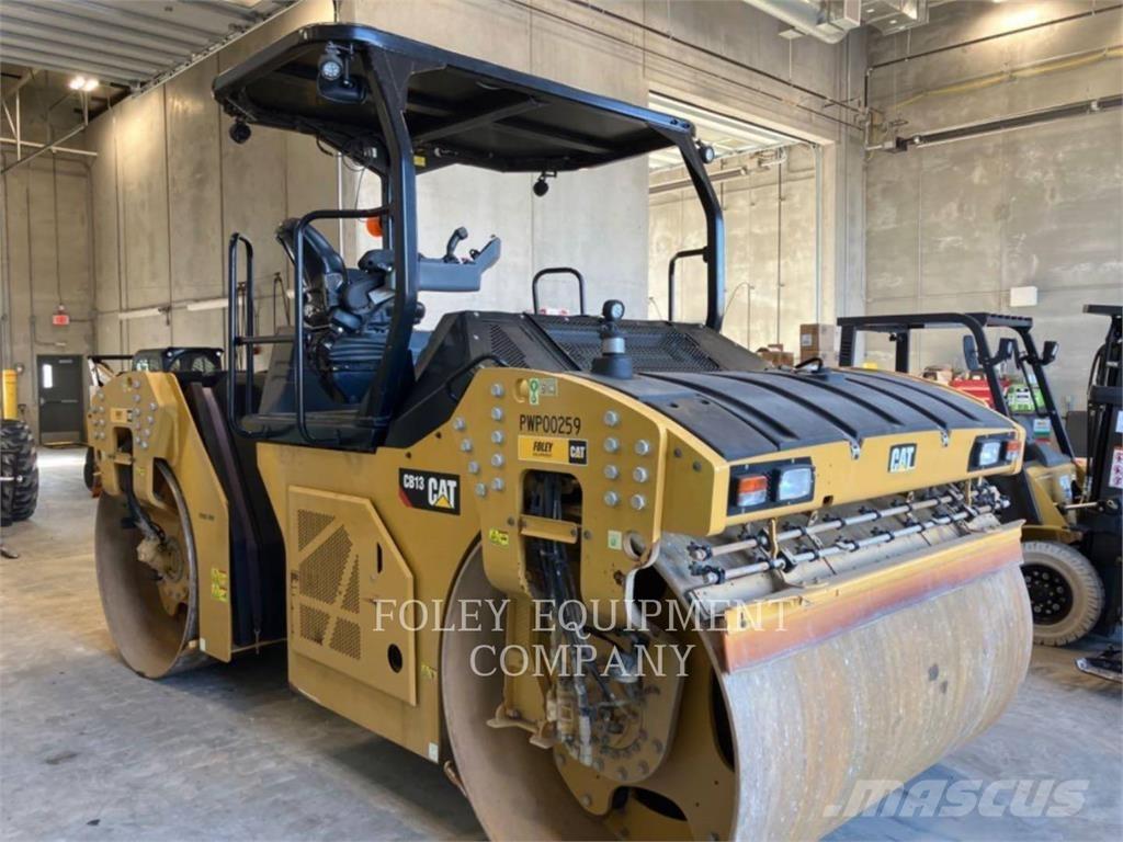 CAT CB13-01 Pôdne kompaktory