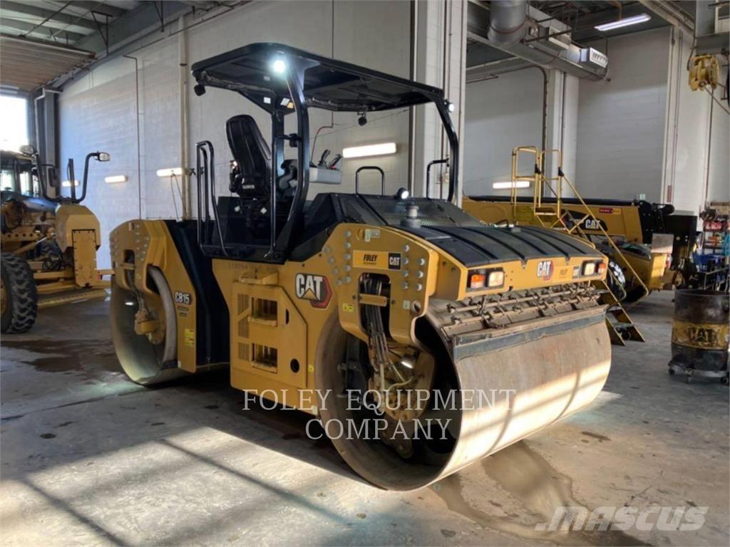 CAT CB15 Pôdne kompaktory