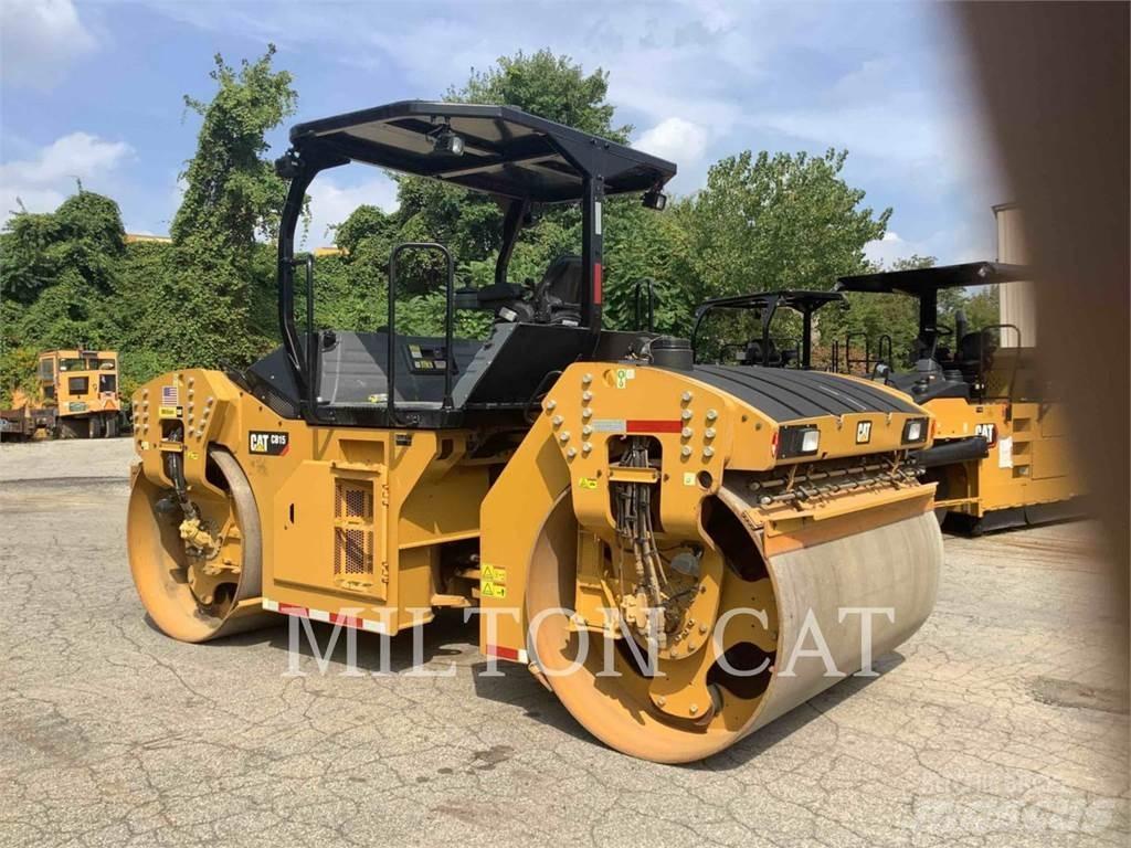 CAT CB15 Tandemové valce