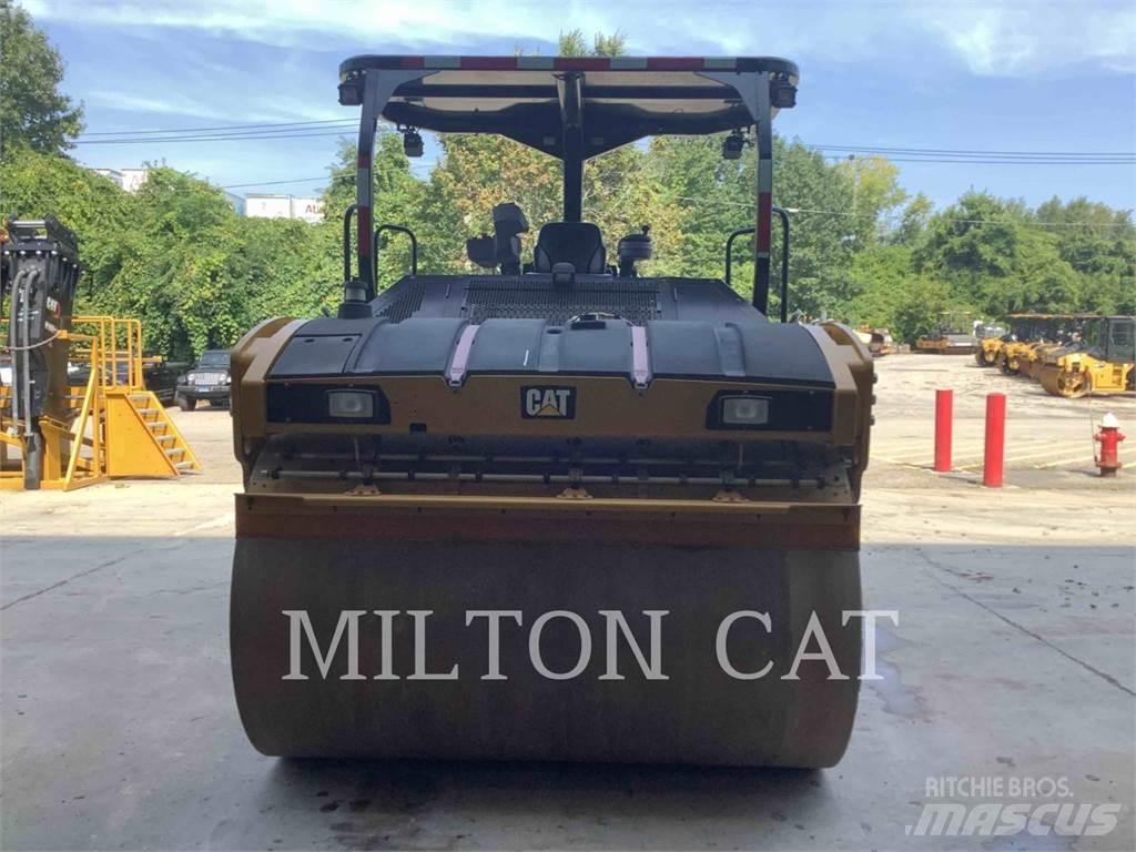 CAT CB15 Tandemové valce