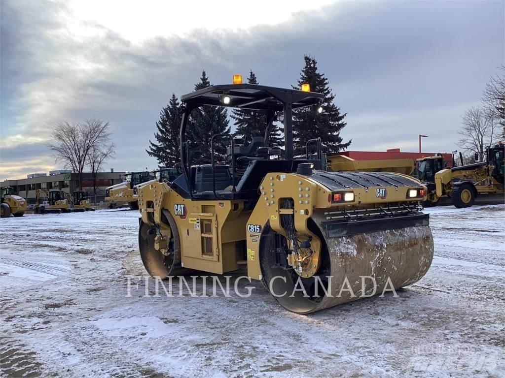CAT CB15 Tandemové valce