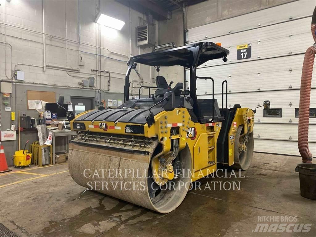 CAT CB15 Tandemové valce