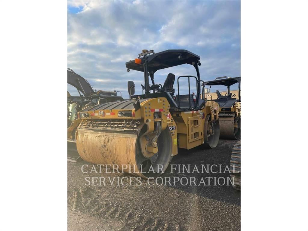 CAT CB15 Tandemové valce