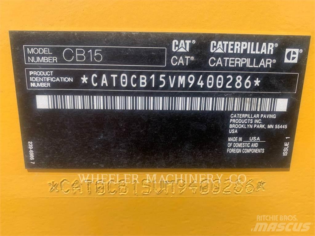 CAT CB15 Tandemové valce