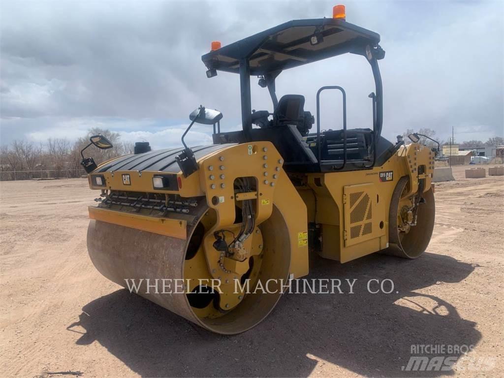 CAT CB15 Tandemové valce