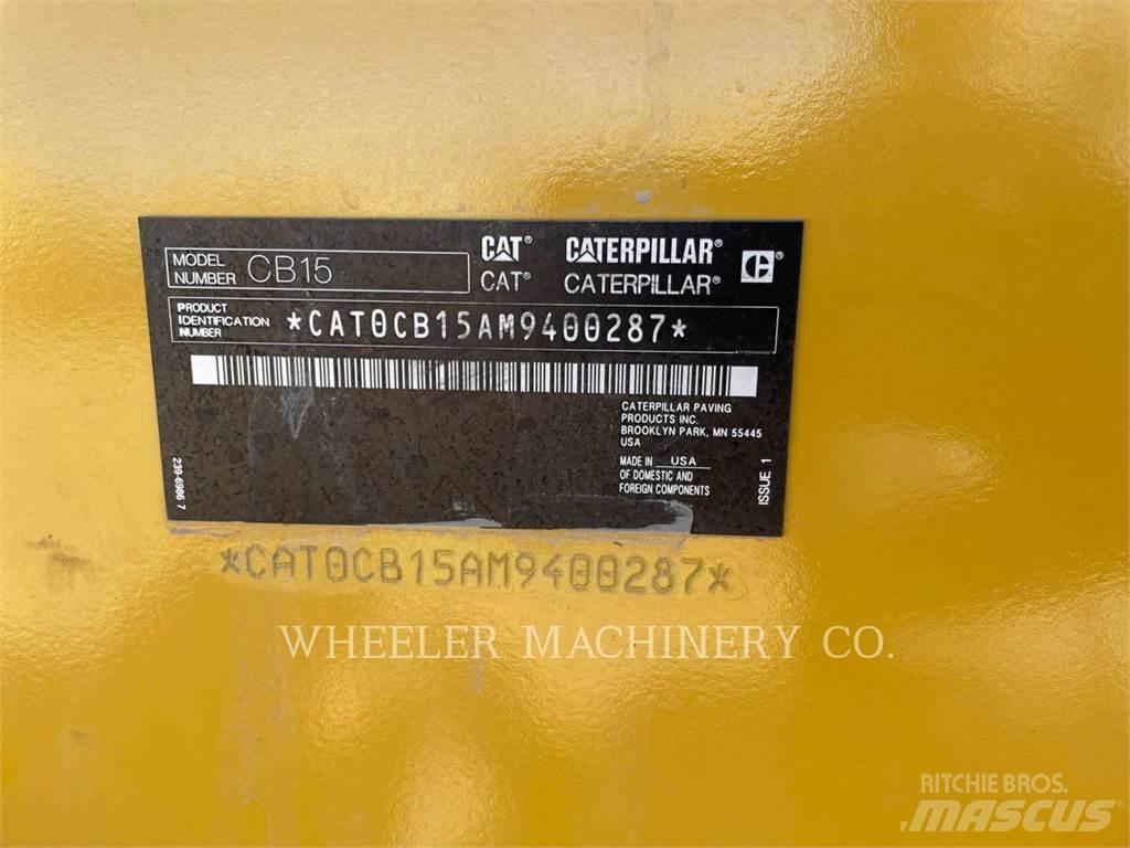 CAT CB15 Tandemové valce