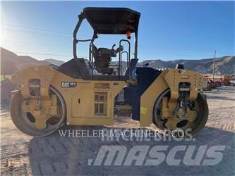 CAT CB15 Tandemové valce