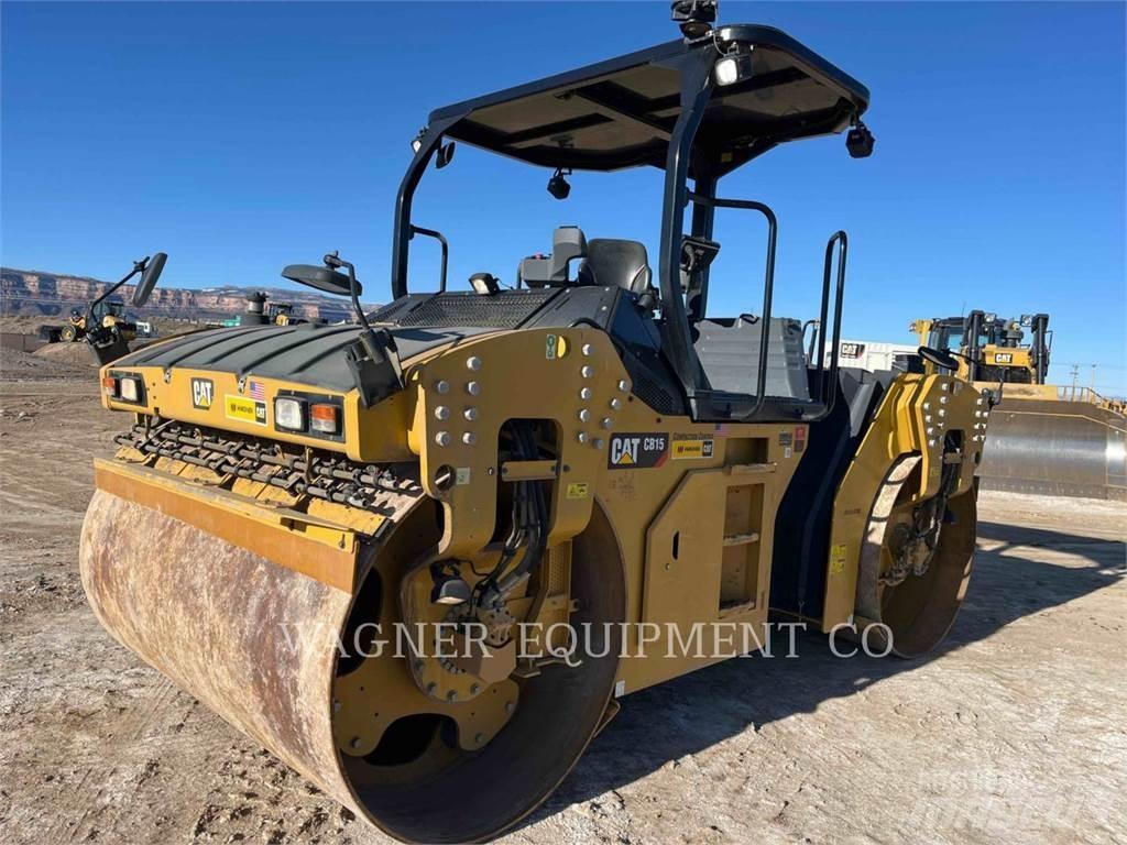 CAT CB15 Pôdne kompaktory