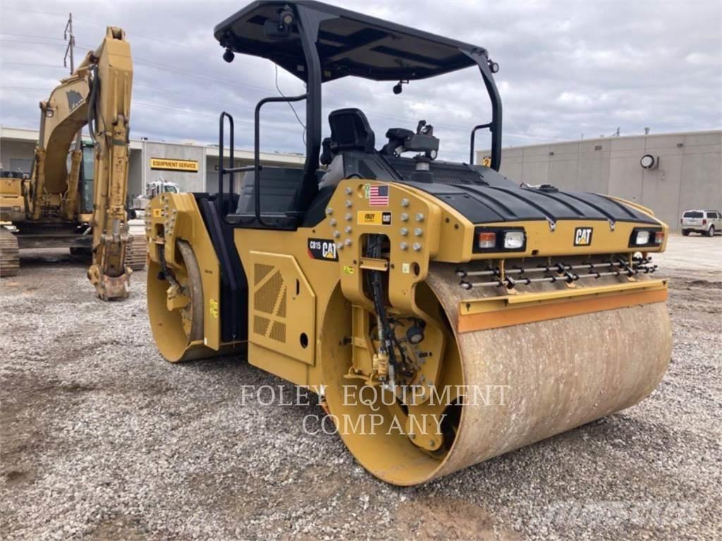 CAT CB15-01 Pôdne kompaktory