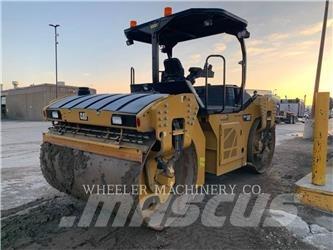 CAT CB15 CW Tandemové valce