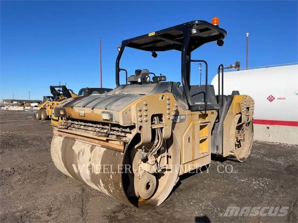 CAT CB15 CW Tandemové valce