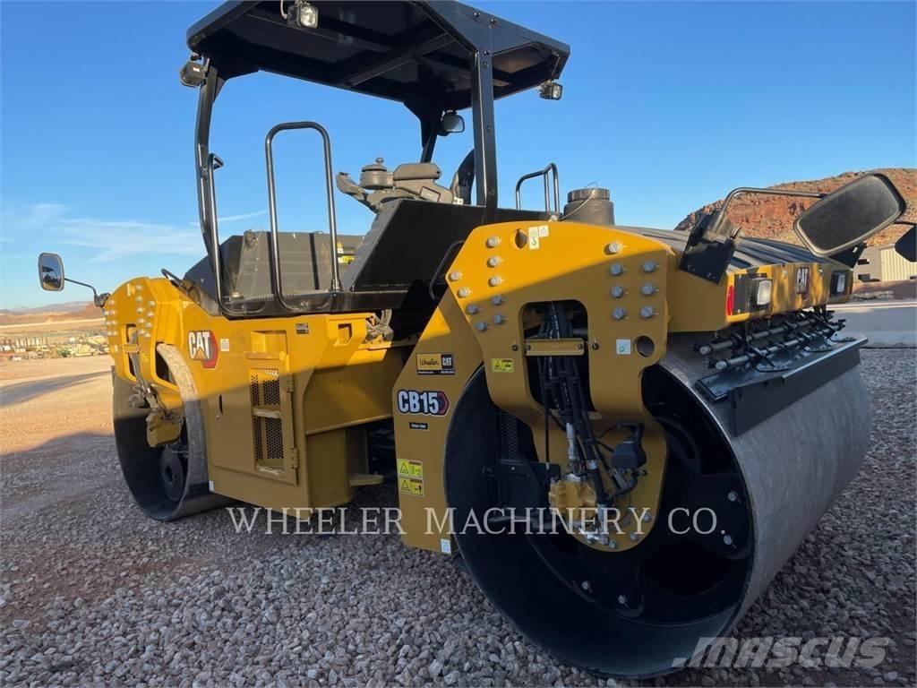 CAT CB15 CW VV Tandemové valce