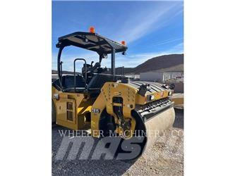 CAT CB15 CW VV Tandemové valce