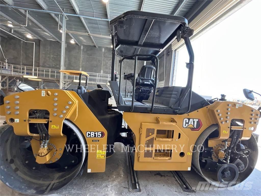 CAT CB15 CW VV Tandemové valce