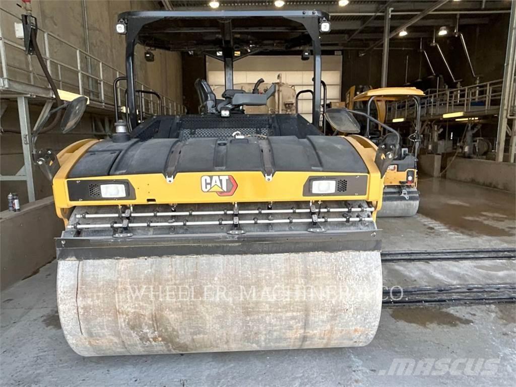 CAT CB15 CW VV Tandemové valce