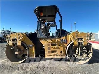 CAT CB15 CW VV Tandemové valce