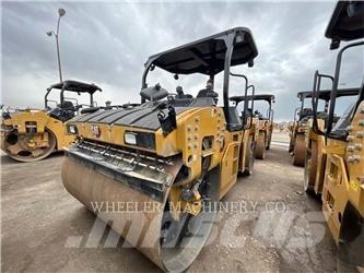 CAT CB15 CW VV Tandemové valce