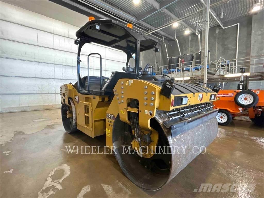 CAT CB15 CW VV Tandemové valce