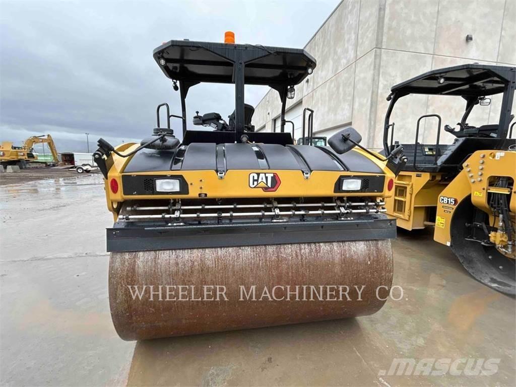 CAT CB15 CW VV Tandemové valce