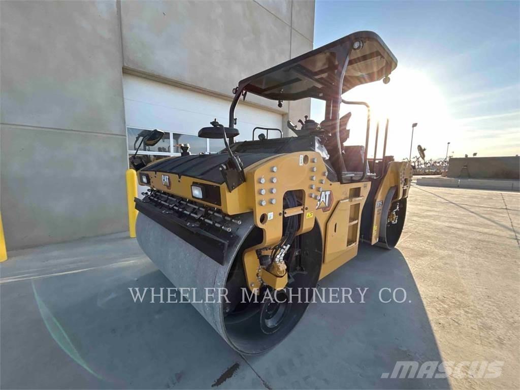 CAT CB15 CW VV Tandemové valce