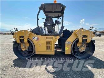CAT CB15 CW VV Tandemové valce