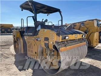 CAT CB15 VV Tandemové valce