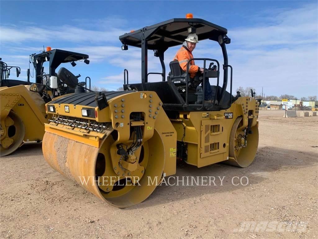 CAT CB15 VV Tandemové valce