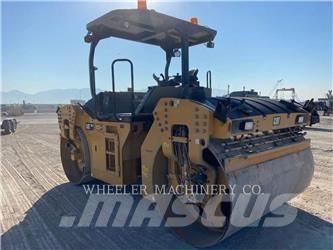 CAT CB15 VV Tandemové valce