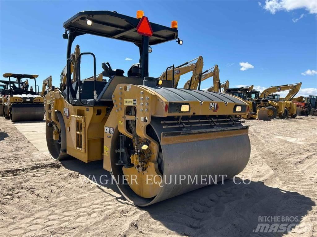 CAT CB16 Pôdne kompaktory