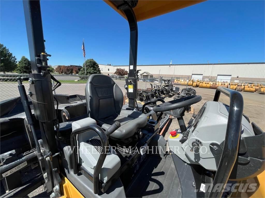 CAT CB2.5 Tandemové valce