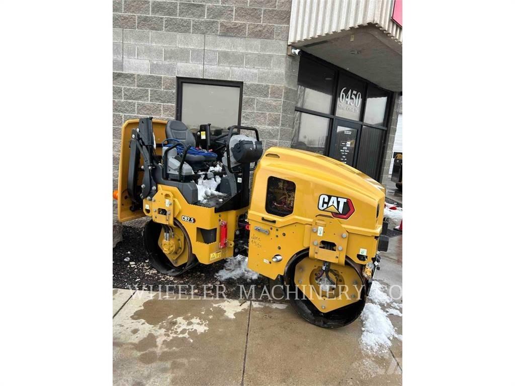 CAT CB2.5 Tandemové valce