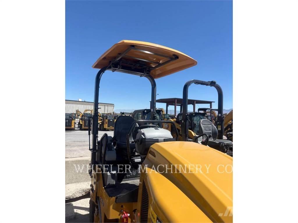 CAT CB2.5 Tandemové valce