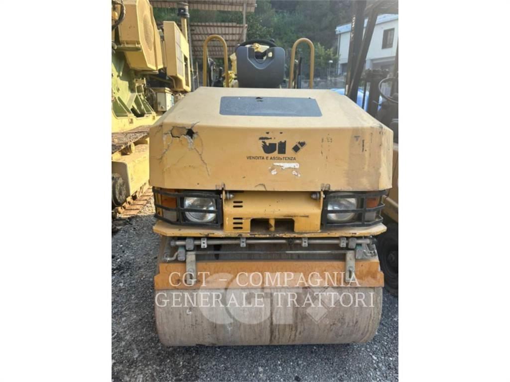 CAT CB22 Tandemové valce
