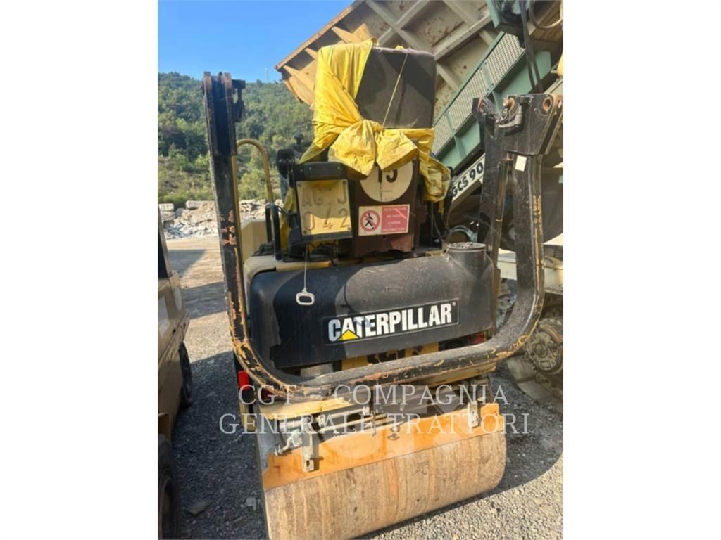 CAT CB22 Tandemové valce