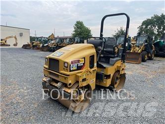 CAT CB24B Tandemové valce