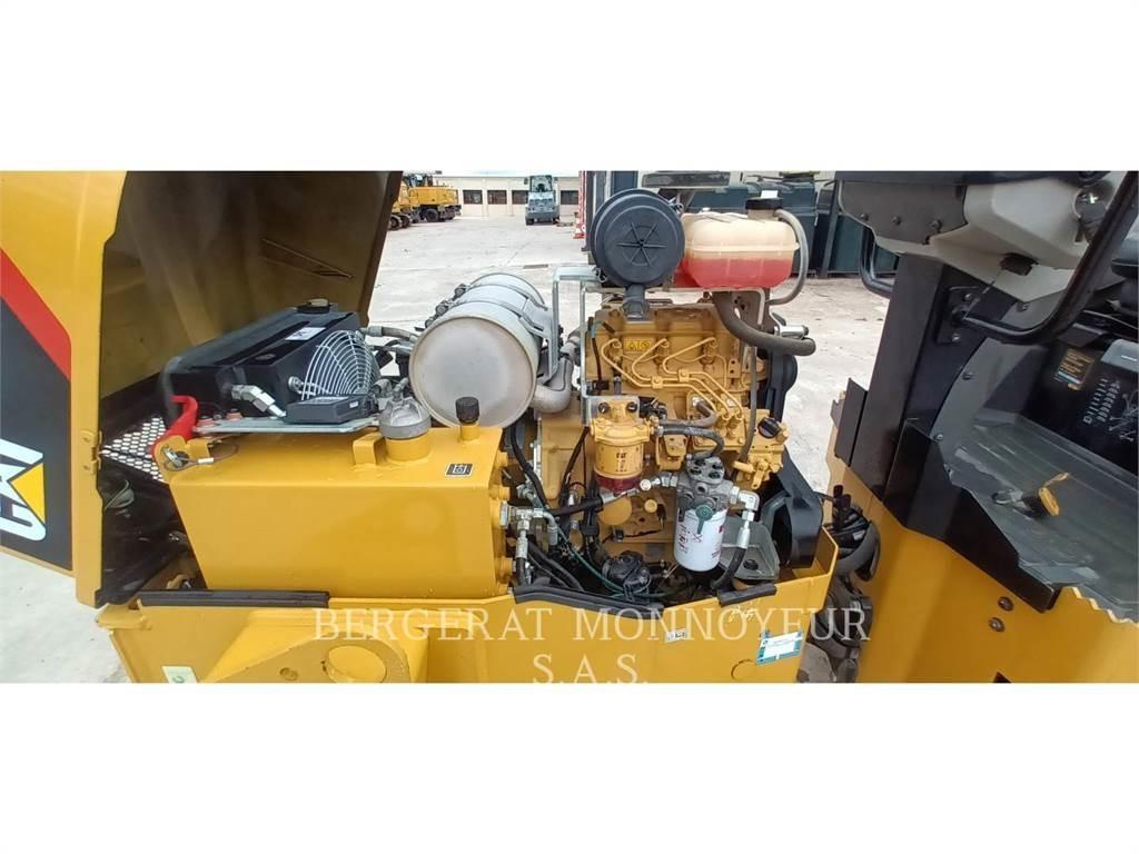 CAT CB24B Pôdne kompaktory