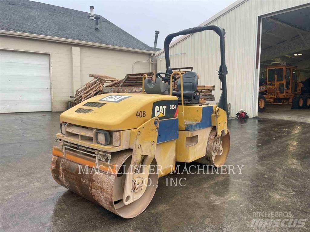 CAT CB34 Tandemové valce
