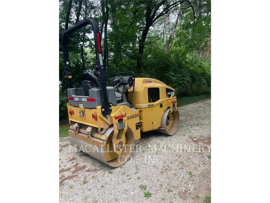 CAT CB34B Tandemové valce