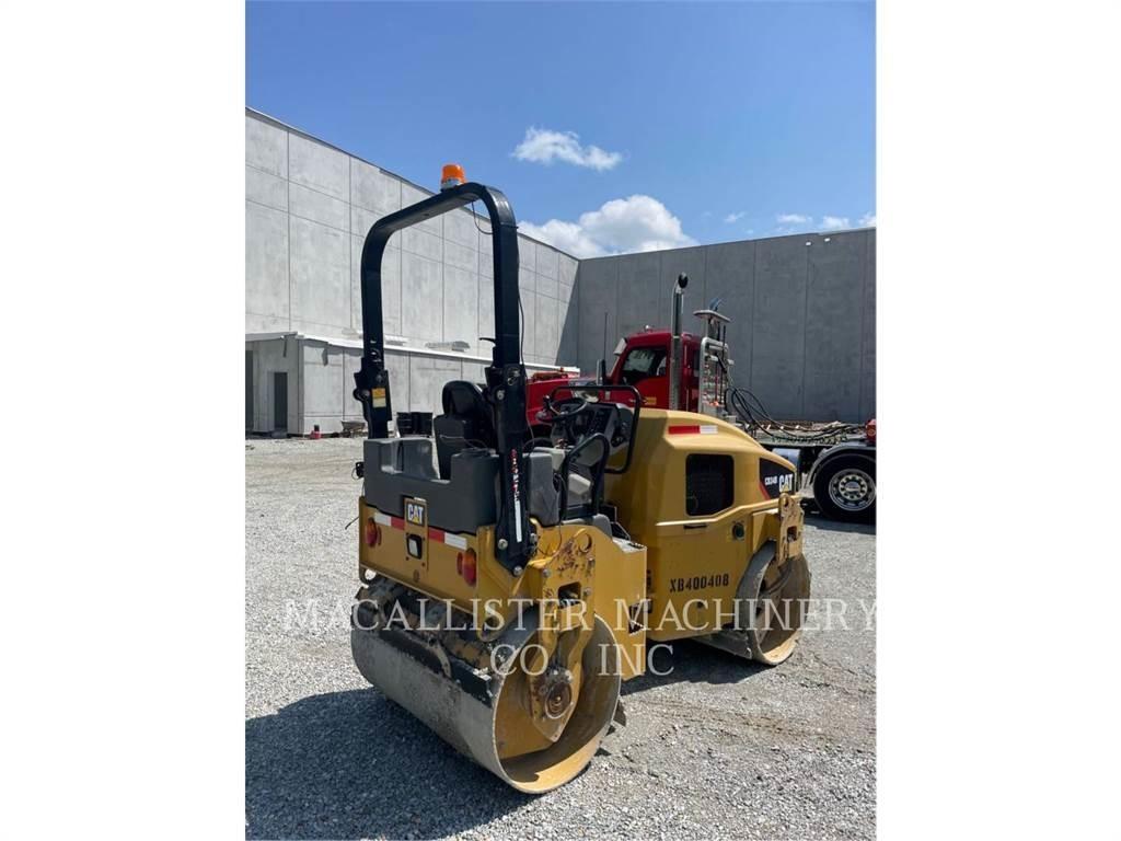 CAT CB34B Tandemové valce