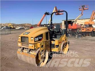 CAT CB34B Tandemové valce