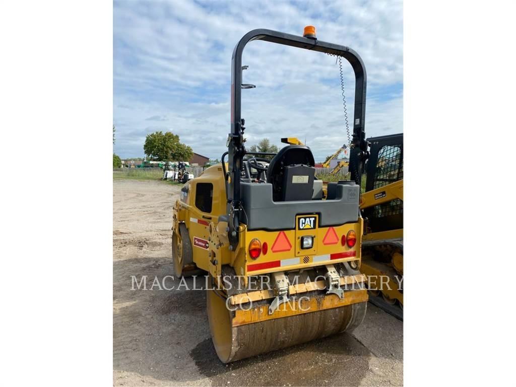 CAT CB34B Tandemové valce