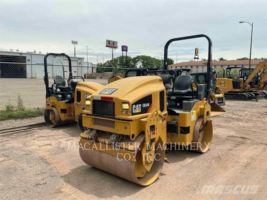 CAT CB34B Tandemové valce