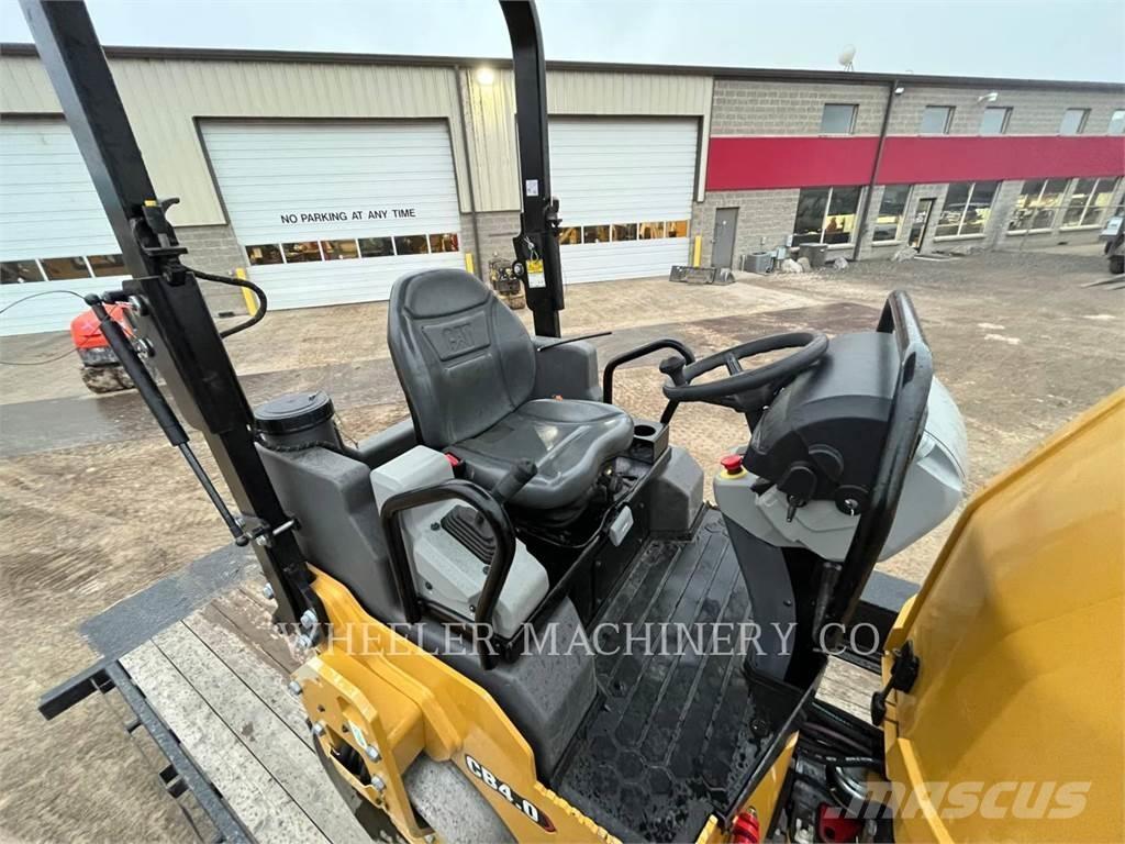 CAT CB4.0 Tandemové valce