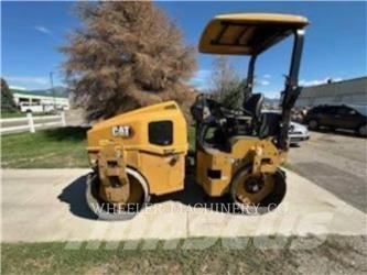 CAT CB4.0 Tandemové valce