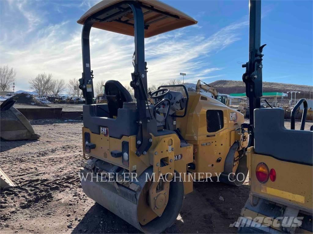 CAT CB4.0 Tandemové valce