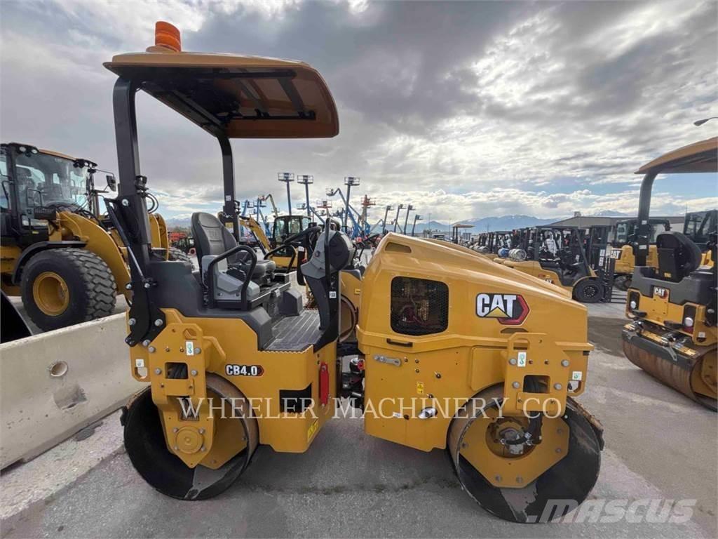 CAT CB4.0 Tandemové valce