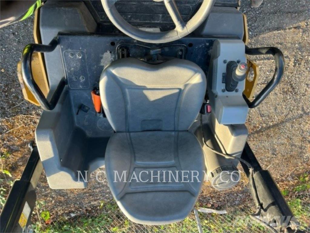 CAT CB4.0 Finišéry