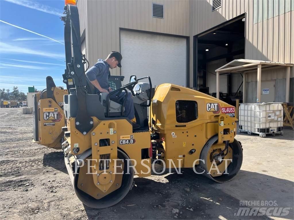 CAT CB4.0 Tandemové valce